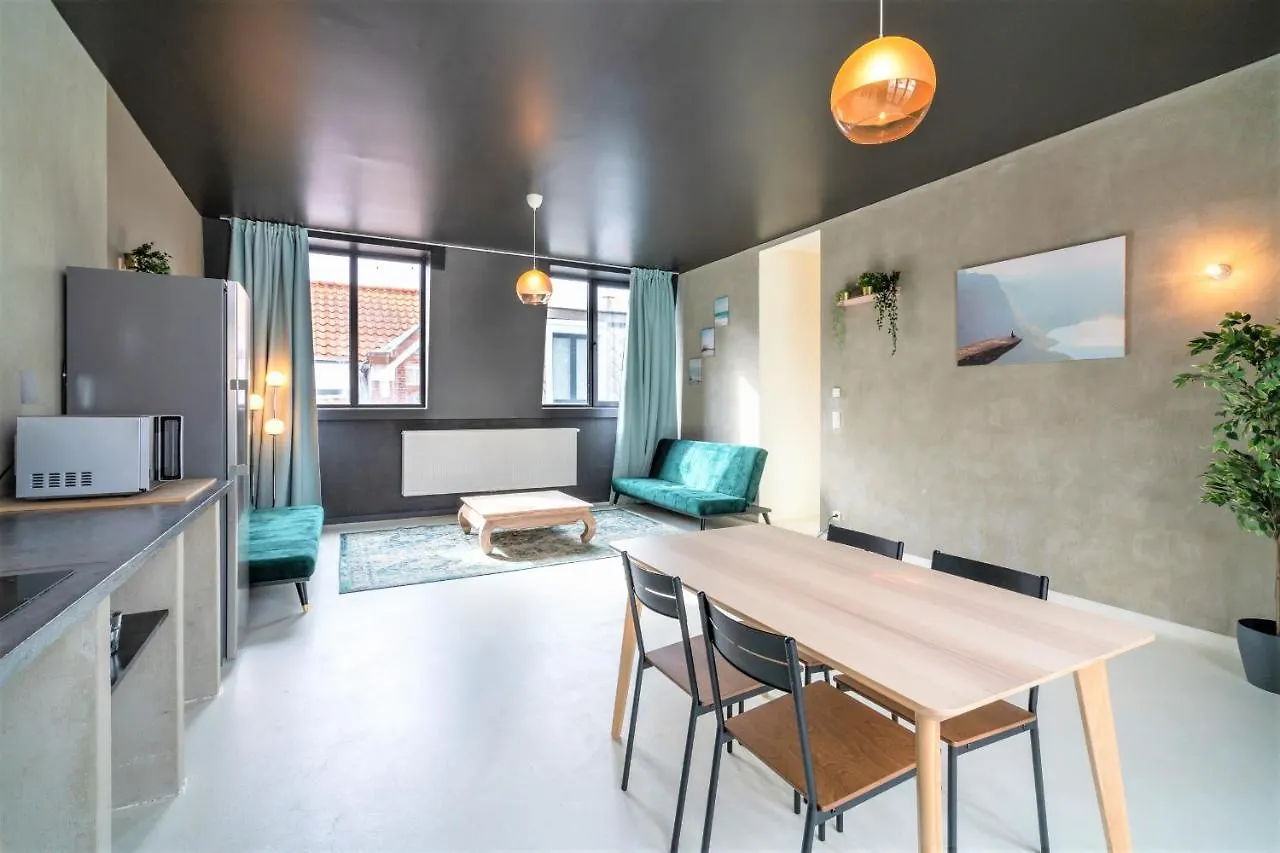 Antwerp Central Residence 0*,